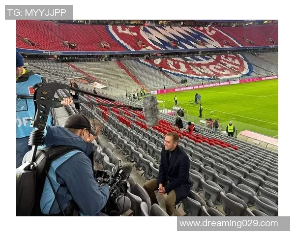 足球明星提前退役背后的故事与人生选择探讨